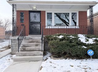 9534 S Yale Ave, Chicago, IL 60628