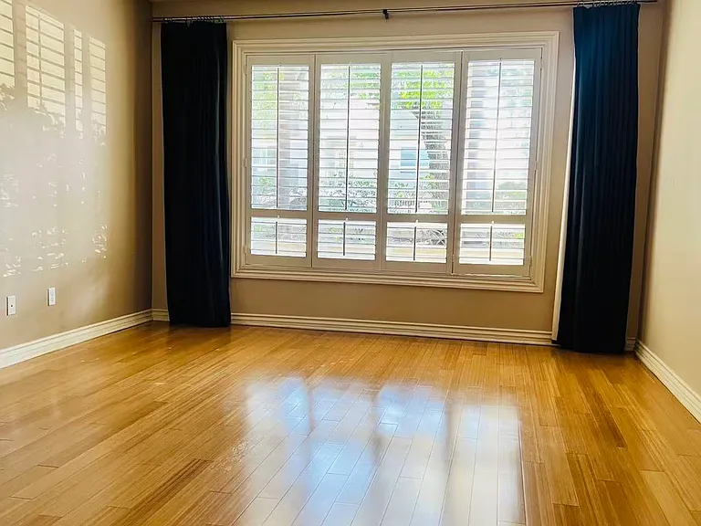 2230 S Bentley Ave #101 — Photo 9