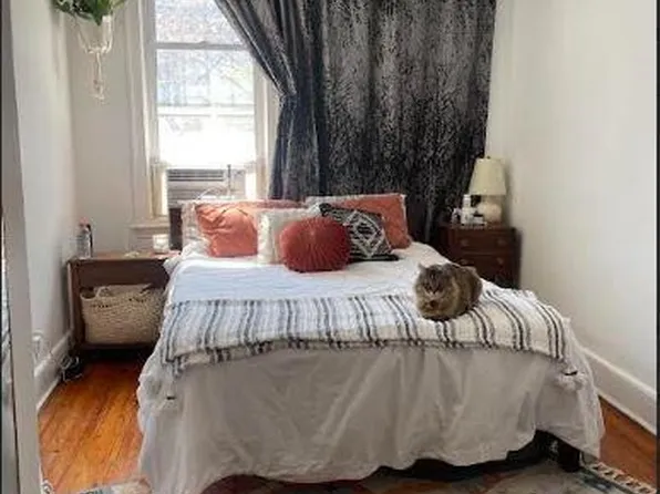 187 Montgomery Street image 1 of 9