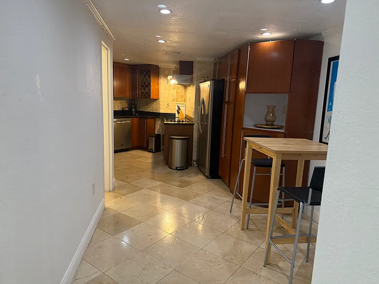 801 Brickell Bay Dr #470 — Photo 32