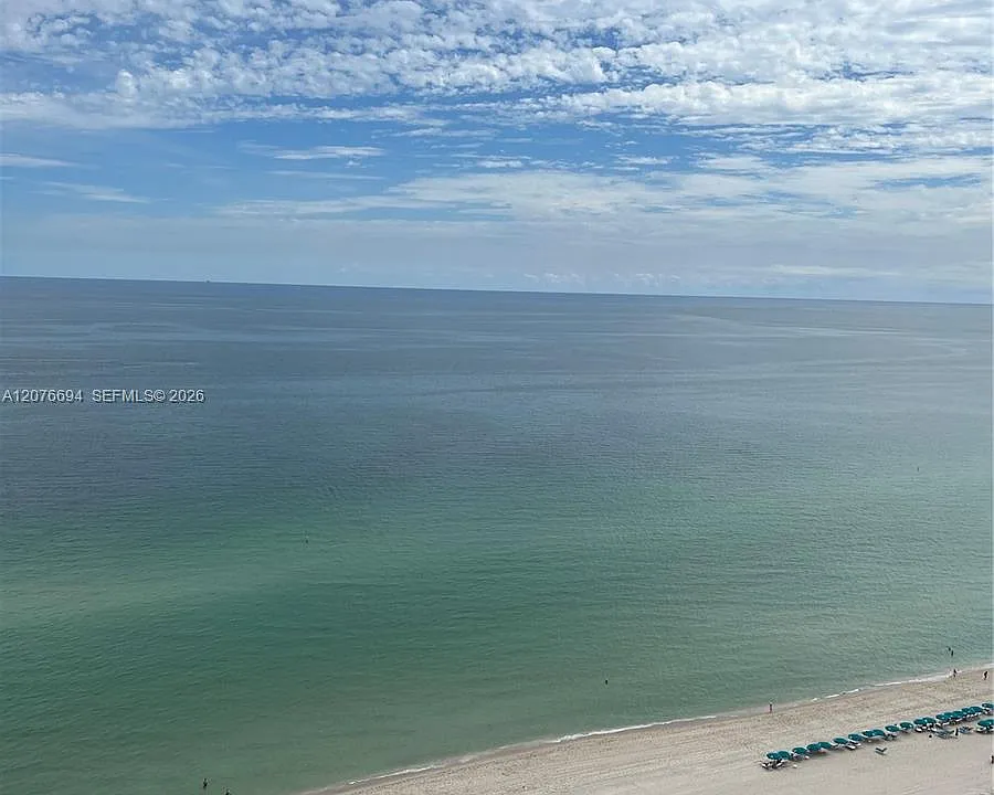 16485 Collins Ave #2538