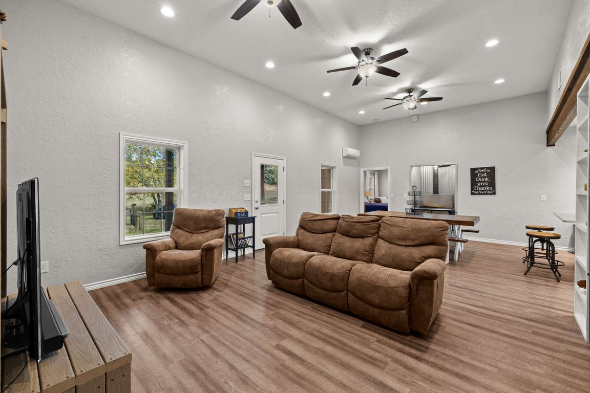 next background image