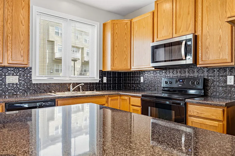 Thumbnail 13