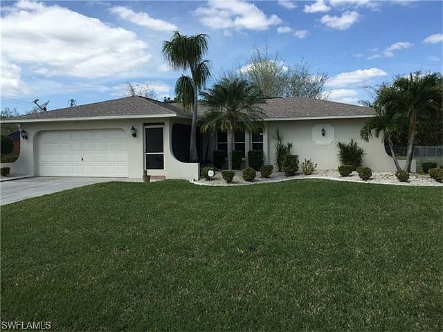 1st image of 907 SE 19th St