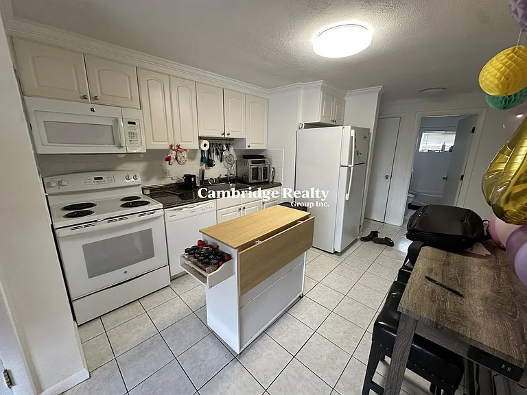 16 Westford St #6T — Photo 1