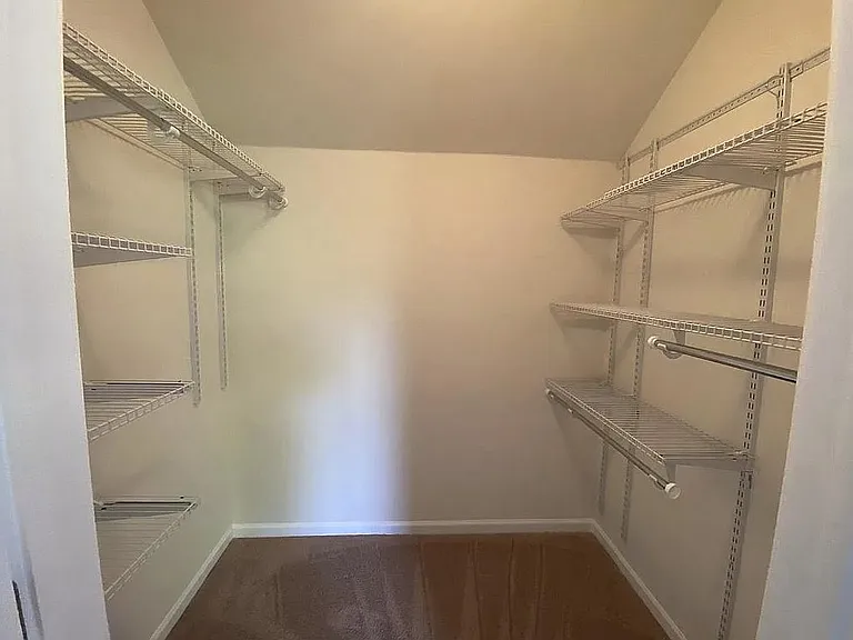 3047 Green Valley Dr — Photo 11