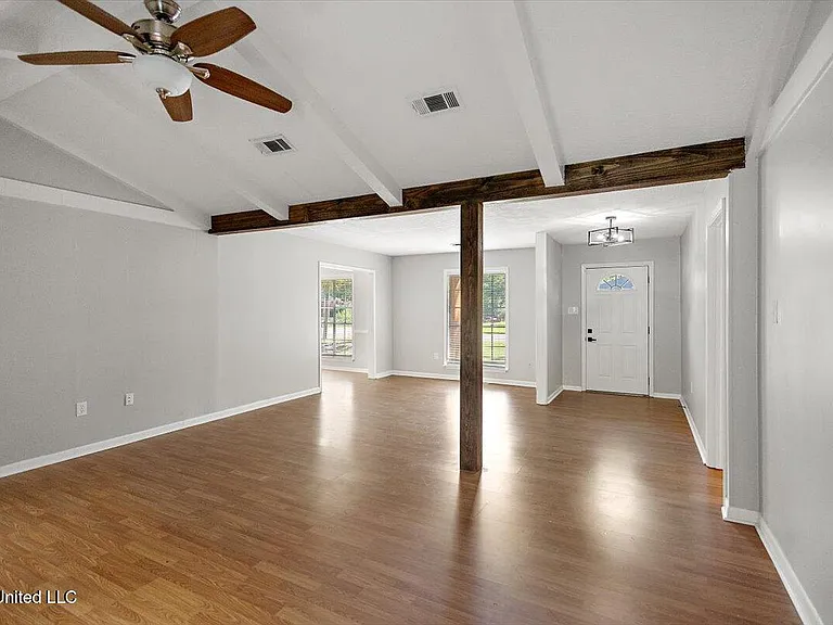 36 Pebble Hill Dr — Photo 6