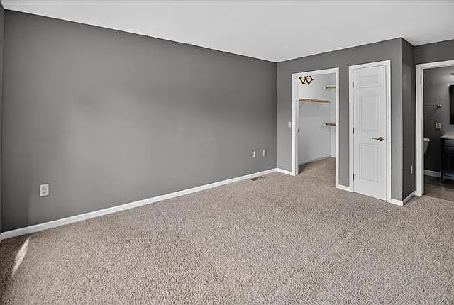 2 bed, 1113 sqft, $1,600 — Photo 3