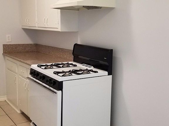 5th image of 1108 N Monterey St APT C
