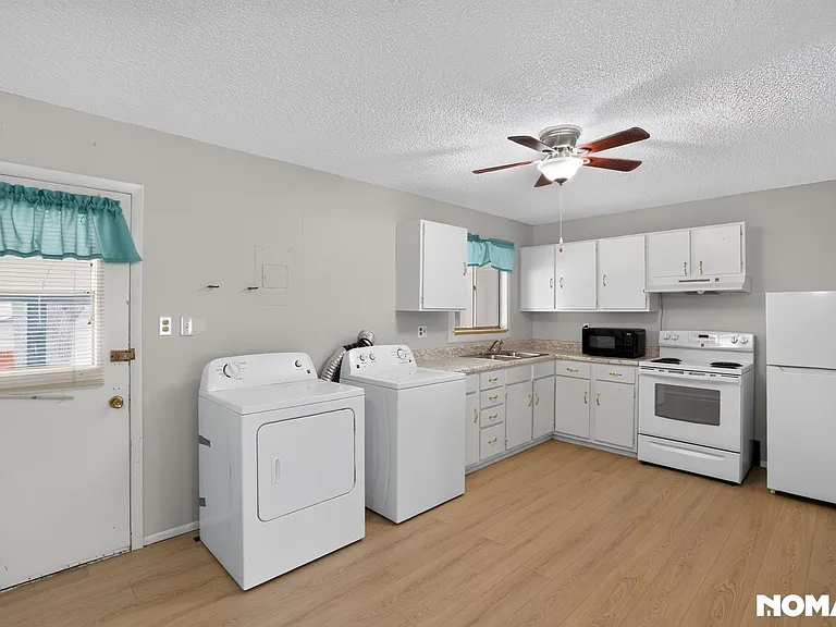 2509 Royalty Ct #A — Photo 10