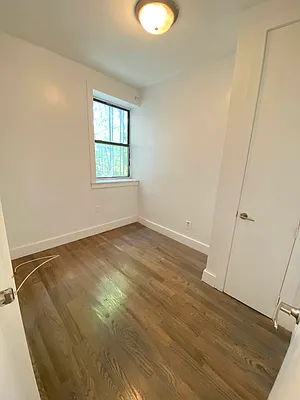 Rented by Lang Realty LLC | media 17