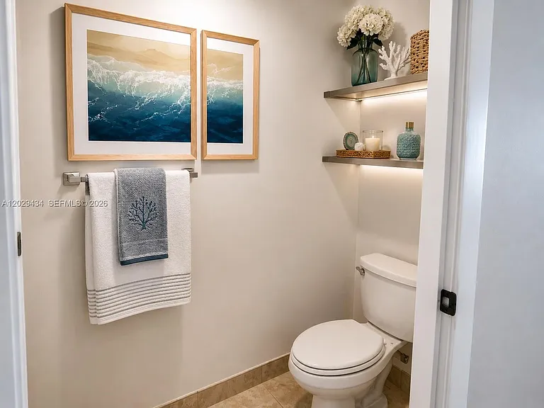 90 SW 3rd St #1703 — Photo 5