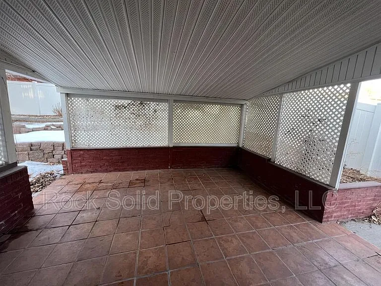 4520 Carmel Dr — Photo 30