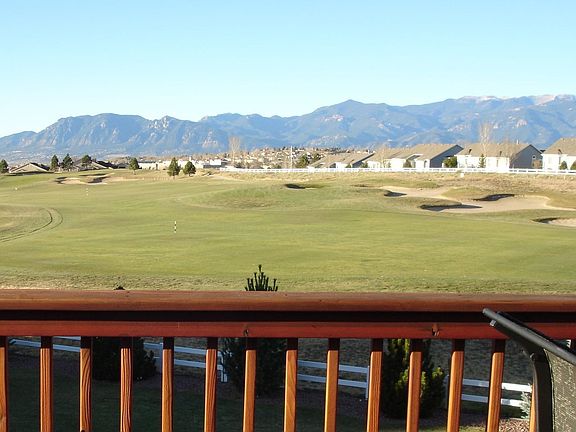 STUNNING MOUNTAIN VIEWS FOR MILES 