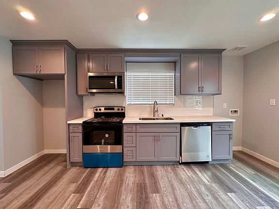 2nd image of 705 W 82nd St #705