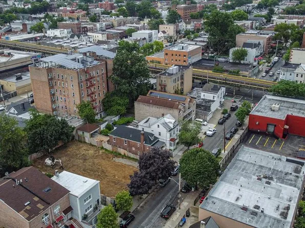 679 East 221st Street image 30 of 30