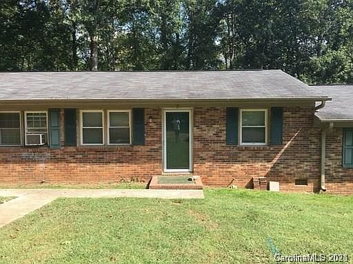 1st image of 2037 Fallsdale Dr