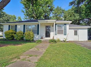 1316 N Cleveland Ave, Russellville, AR 72801