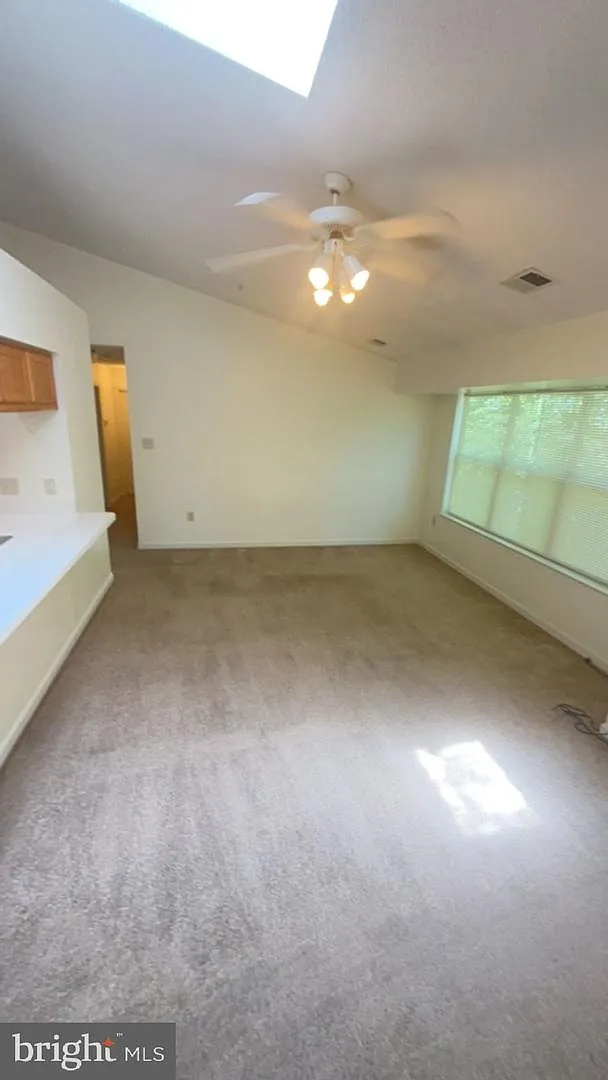 2 bed, 2.0 bath, 864 sqft, $1,900 — Photo 3