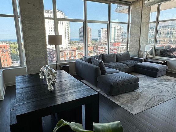 5th image of 50 E 16th St Unit 1108
