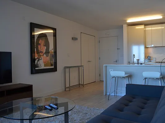 Rented by Sotheby's International Realty | media 21