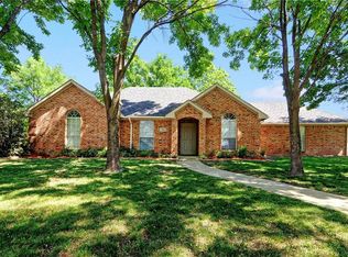 4701 Hunters Ridge Dr, Sachse, TX 75048