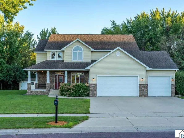 113 Oak Marsh Dr, Mankato, MN 56001