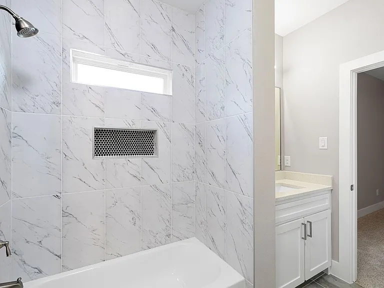 2811 Harston St — Photo 14