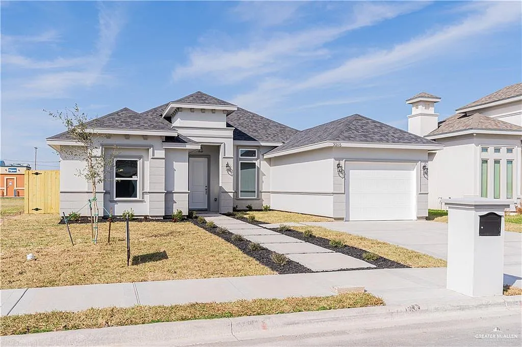 3 bed, 2.0 bath, 1502 sqft, $2,100 — Photo 2