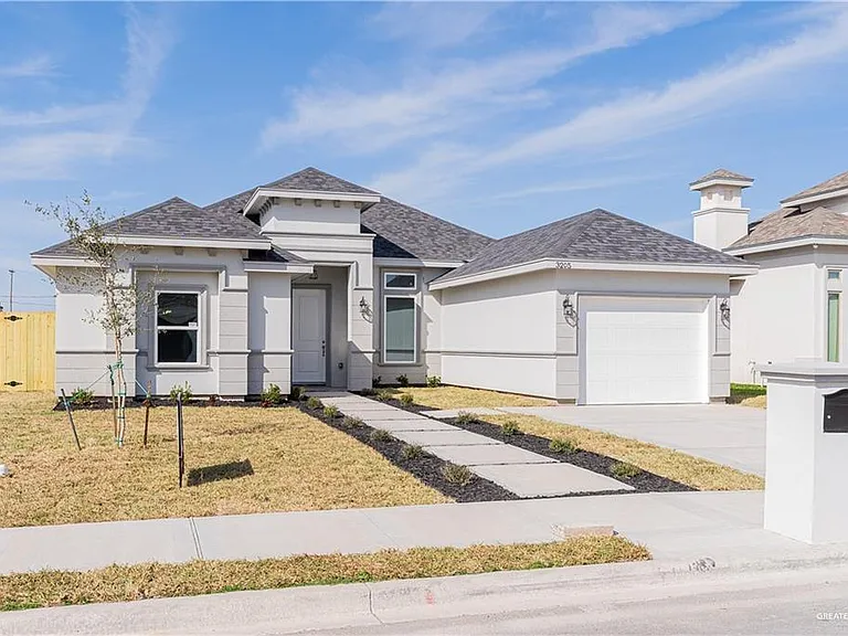 3205 Erica Ln — Photo 2
