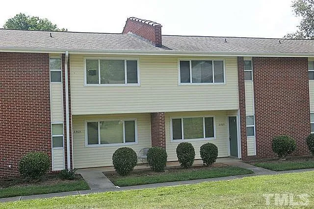 2305 Champion Ct — Photo 1