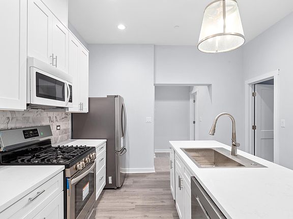 2nd image of 8500 Georgiana Ave #1B