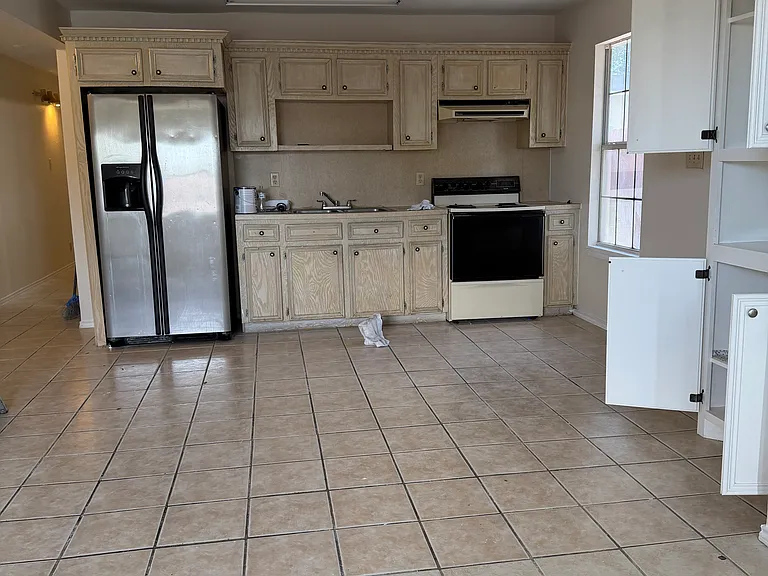2934 N Vermillion Ave #B — Photo 3