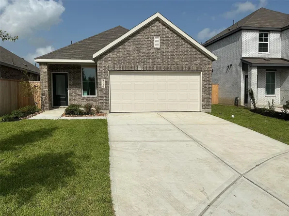 9210 Callum Nest Ct, Baytown, TX 77521