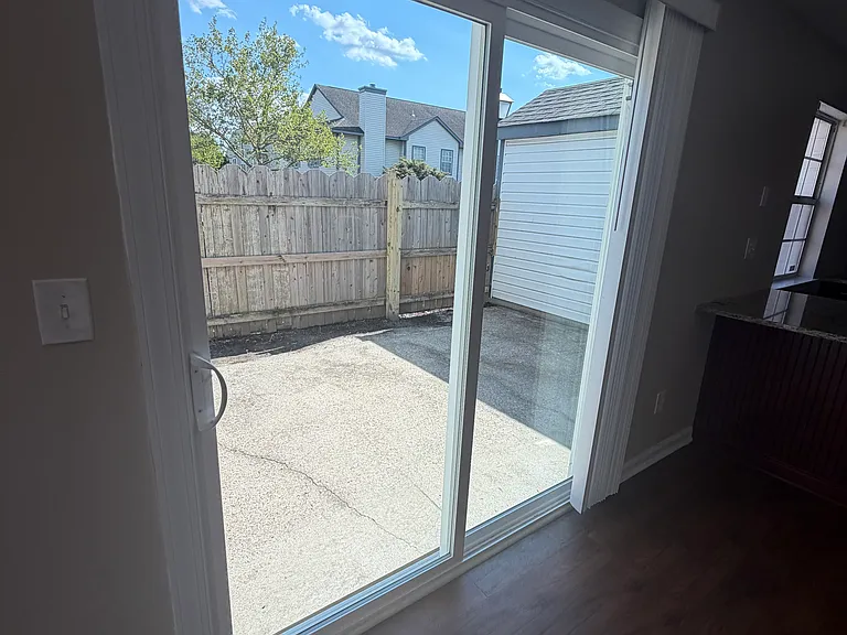 4422 Segovia Ct — Photo 17