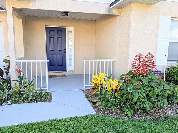 3rd image of 520 Pineapple Ave