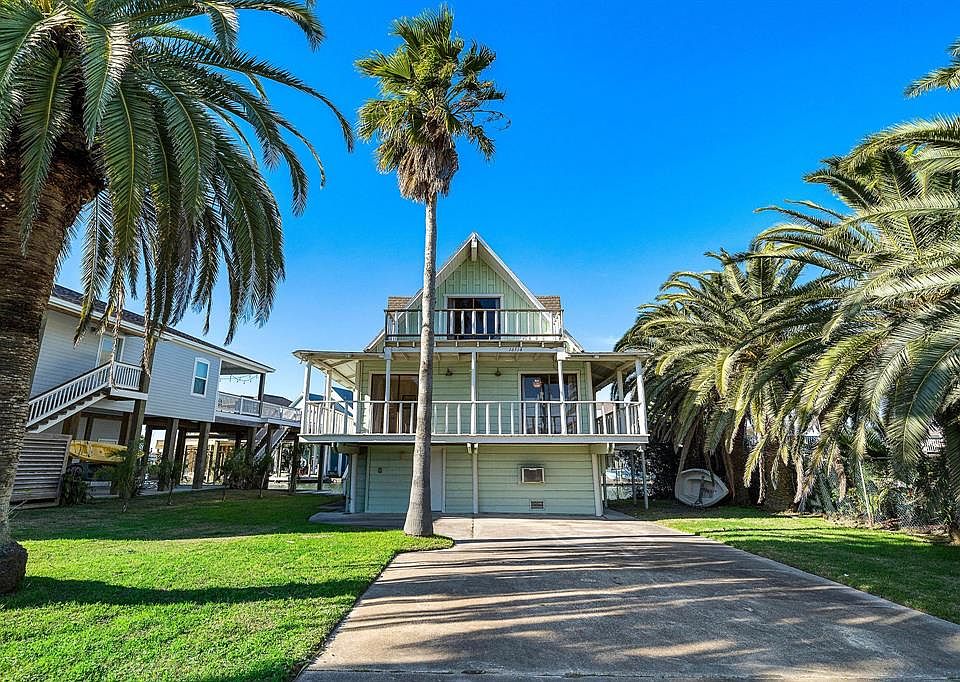 16514 Jamaica Cove Rd ; Jamaica Beach, Texas 77554