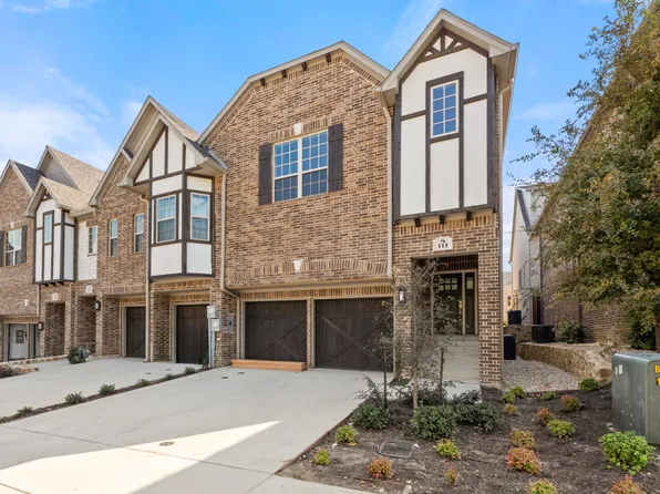 111 Kensington Dr, Lewisville, TX 75067
