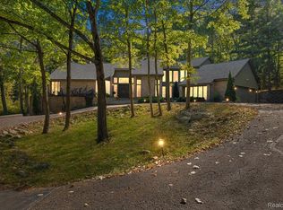 4650 Lahser Rd, Bloomfield Hills, MI 48302