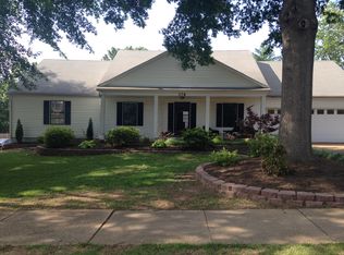 376 Taraview Rd, Collierville, TN 38017