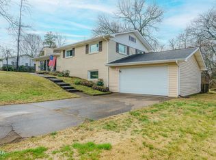 332 Crestview Rd, Knoxville, TN 37934