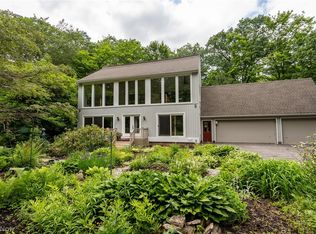 11486 Twin Mills Ln, Chardon, OH 44024