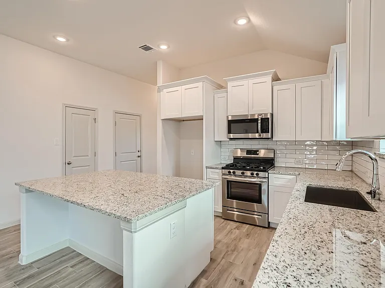 420 Stellar Wind Dr — Photo 3