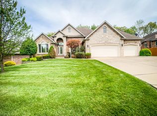 2376 S Cedar Dr, Springfield, MO 65809