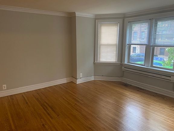 2nd image of 2442 W Rosemont Ave #Sw1