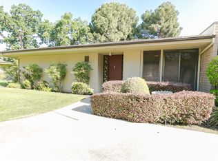 2830 W Border Links Dr, Visalia, CA 93291