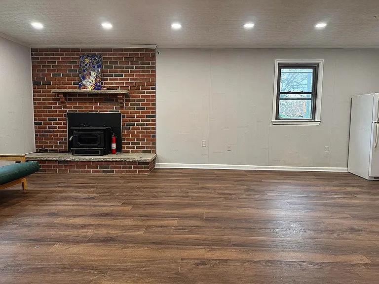 601 Madison St — Photo 10