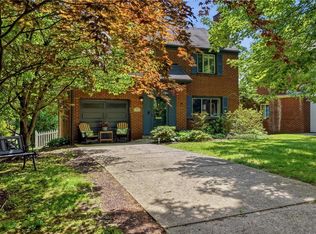 332 Old Farm Rd, Pittsburgh, PA 15228