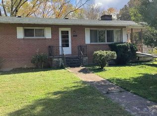 437 Pocahontas St, Glasgow, VA 24555