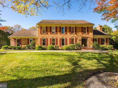 8426 Holly Leaf Dr, Mc Lean, VA, 22102